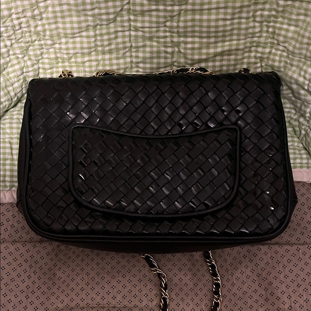 Elegant Saks Fifth Avenue Woven Shoulder Bag - Picture 4 of 9